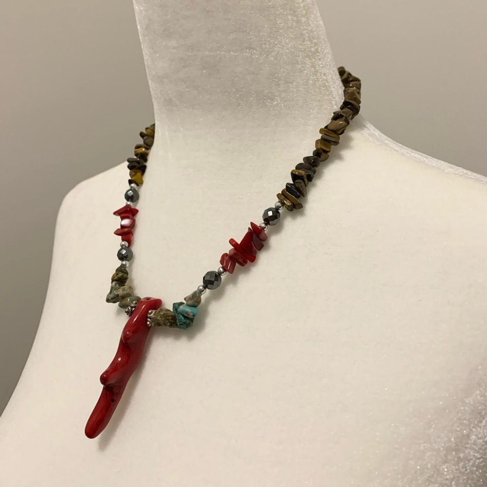 Necklace - Picture 2 of 4